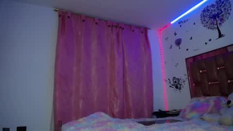 xayu online show from 12/27/24, 01:22