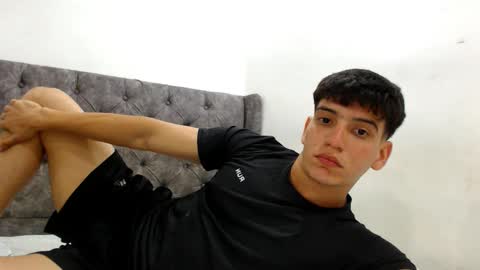 max online show from 10/08/25, 05:49