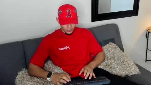 Snapshot of xboy_fantasyx chatting on 10/16/25, 11:55 David online show from 10/16/25, 11:55