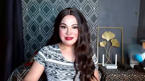 Snapshot of xcalisthra_69x chatting on 03/23/26, 05:06 Godess Lucy online show from 03/23/26, 05:06