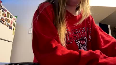 Snapshot of xcharlottexeuphoriax chatting on 03/06/25, 07:03  charlotte euphoria  online show from 03/06/25, 07:03