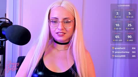 Snapshot of xcherrygoth chatting on 12/17/24, 07:15 Cherry Goth online show from 12/17/24, 07:15