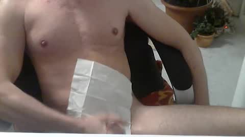 Snapshot of xchie chatting on 02/22/25, 06:08 kolaan online show from 02/22/25, 06:08