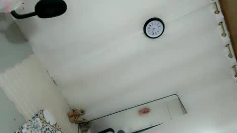 Snapshot of xchinita_kyanggx chatting on 04/08/26, 10:10 kianna online show from 04/08/26, 10:10