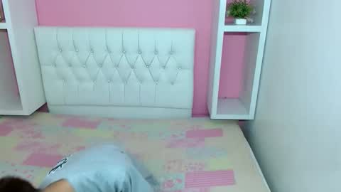 Snapshot of xcoupleplayxx chatting on 04/17/26, 03:09 xcoupleplayxx online show from 04/17/26, 03:09