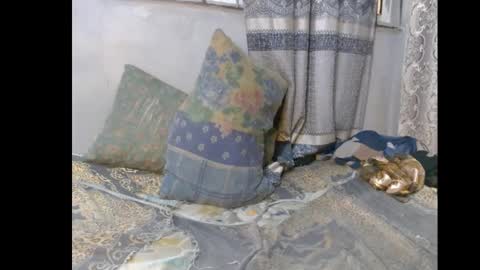 Snapshot of xcumxonxme chatting on 12/31/24, 03:42 xcumxonxme online show from 12/31/24, 03:42