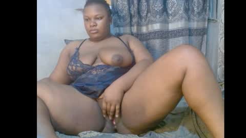 Snapshot of xcumxonxme chatting on 01/17/25, 08:13 xcumxonxme online show from 01/17/25, 08:13