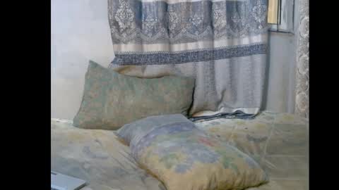 Snapshot of xcumxonxme chatting on 03/02/25, 11:18 xcumxonxme online show from 03/02/25, 11:18