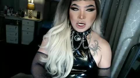 Zhavia online show from 09/09/25, 05:45