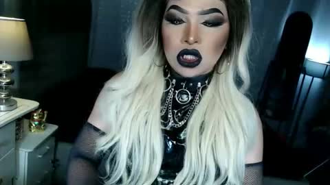 Zhavia online show from 09/29/25, 07:51