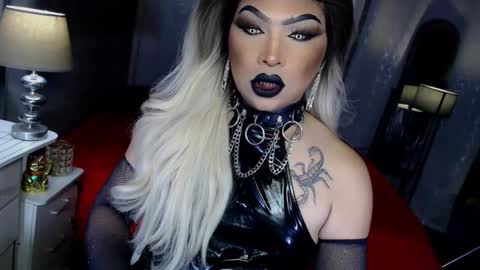 Zhavia online show from 10/13/25, 05:13