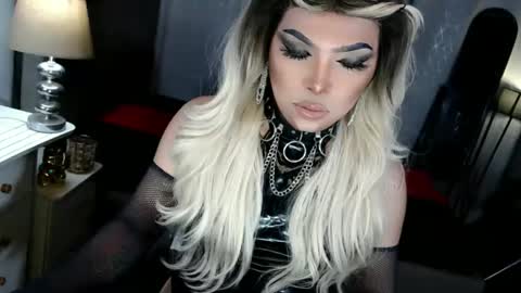 Zhavia online show from 10/16/25, 06:53