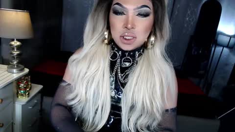 Zhavia online show from 10/18/25, 07:03