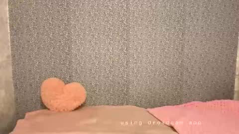 Snapshot of xelindria chatting on 12/14/25, 10:03 Helen online show from 12/14/25, 10:03