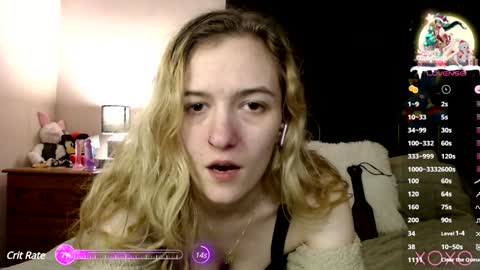 Snapshot of xelliee_rosex chatting on 12/31/24, 07:53 EllieeRose online show from 12/31/24, 07:53