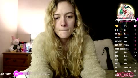 Snapshot of xelliee_rosex chatting on 01/11/25, 06:35 EllieeRose online show from 01/11/25, 06:35