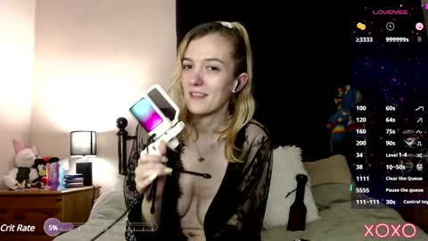 Snapshot of xelliee_rosex chatting on 01/30/25, 12:48 EllieeRose online show from 01/30/25, 12:48
