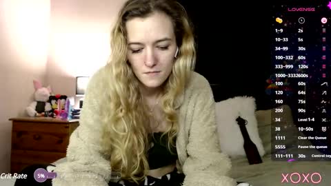 Snapshot of xelliee_rosex chatting on 03/09/25, 11:03 EllieeRose online show from 03/09/25, 11:03