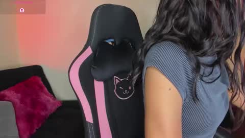 Kanae. online show from 12/01/25, 11:54