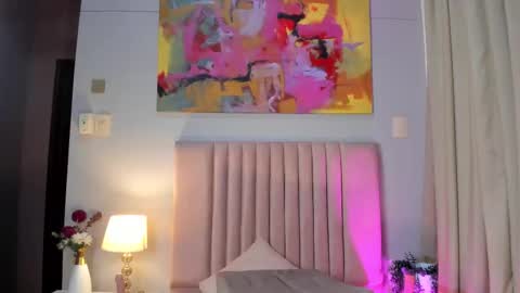 Xena Revelo online show from 02/19/26, 01:23