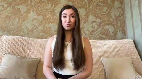 Snapshot of xeniabungard chatting on 04/08/26, 12:16 Mia online show from 04/08/26, 12:16