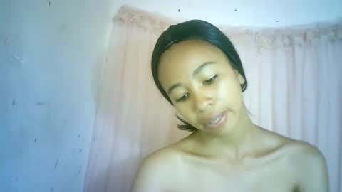 xenna610827 online show from 01/28/25, 05:54