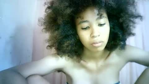 xenna610827 online show from 02/03/25, 07:40