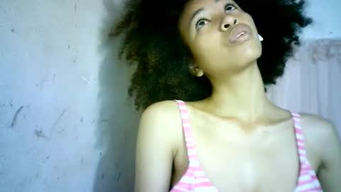 xenna610827 online show from 02/10/25, 09:04