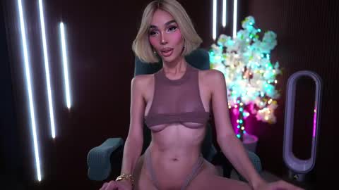 Anne online show from 05/22/26, 01:35