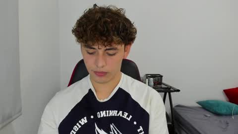 Snapshot of xhans17 chatting on 12/03/24, 04:36 xhan online show from 12/03/24, 04:36