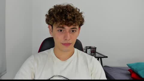 Snapshot of xhans17 chatting on 12/04/24, 07:50 xhan online show from 12/04/24, 07:50