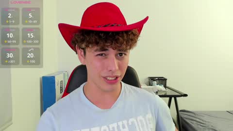 Snapshot of xhans17 chatting on 12/13/24, 12:17 xhan online show from 12/13/24, 12:17