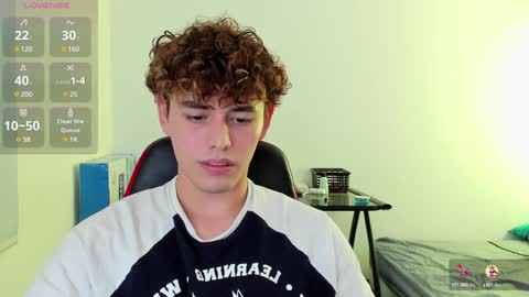 Snapshot of xhans17 chatting on 12/14/24, 10:34 xhan online show from 12/14/24, 10:34