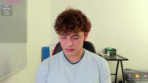 Snapshot of xhans17 chatting on 12/15/24, 04:07 xhan online show from 12/15/24, 04:07