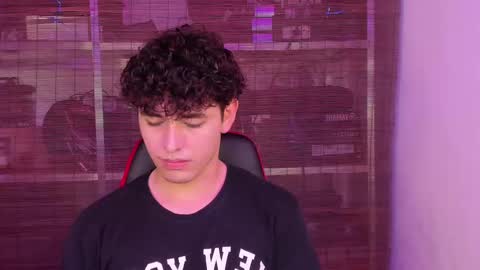 Snapshot of xhans17 chatting on 02/25/25, 05:41 xhan online show from 02/25/25, 05:41