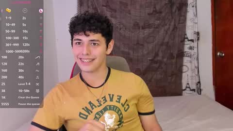 Snapshot of xhans17 chatting on 11/08/25, 02:01 xhan online show from 11/08/25, 02:01