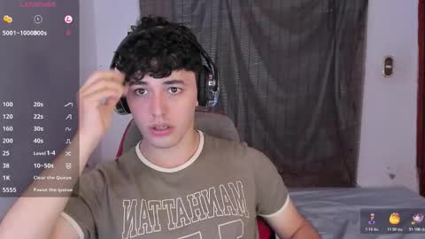 Snapshot of xhans17 chatting on 11/23/25, 04:07 xhan online show from 11/23/25, 04:07