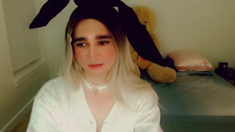 Snapshot of xhantam chatting on 10/21/25, 06:14 Patty online show from 10/21/25, 06:14