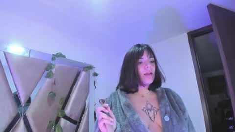 Snapshot of xhinata_hyugaxx chatting on 01/04/25, 01:52 hinata online show from 01/04/25, 01:52