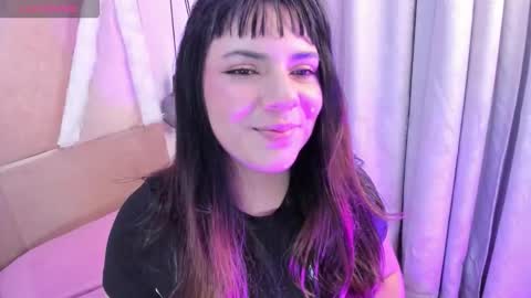 Snapshot of xhinata_hyugaxx chatting on 01/17/26, 10:46 hinata online show from 01/17/26, 10:46