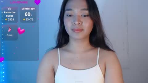 xhotlickerkiarax online show from 05/28/26, 06:00