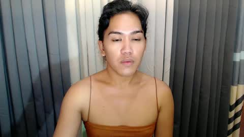 GWEN THOMPSON .......   online show from 01/26/25, 03:25