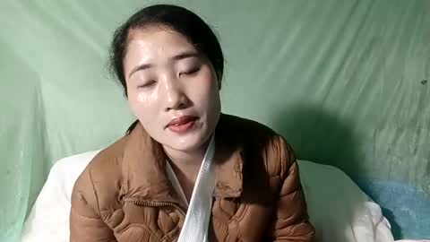 Snapshot of xiagoal_cute chatting on 04/15/26, 04:03 xiagoal_cute online show from 04/15/26, 04:03