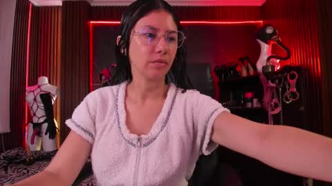 XiaQueen   I M online show from 10/17/25, 11:46