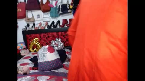 Snapshot of xiaraa26 chatting on 03/10/25, 10:15 xiaraa26 online show from 03/10/25, 10:15