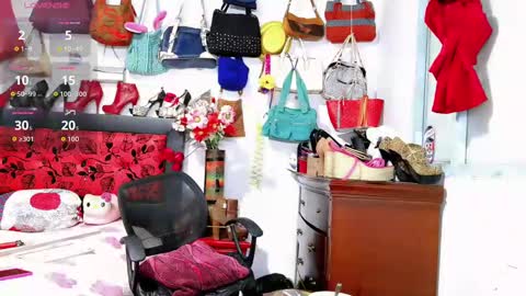 Snapshot of xiaraa26 chatting on 10/27/25, 06:45 xiaraa26 online show from 10/27/25, 06:45