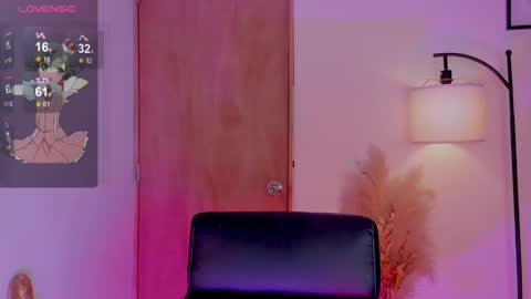 camila online show from 12/23/24, 05:32