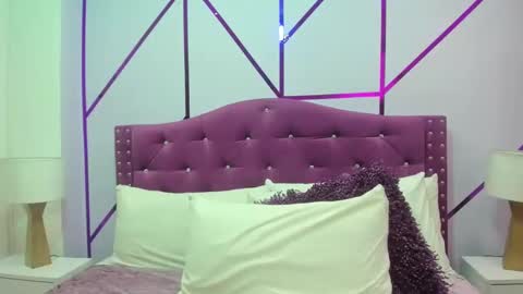 Snapshot of ximena_vasquez8 chatting on 02/07/25, 09:05 Xime online show from 02/07/25, 09:05