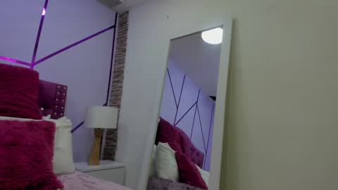 Snapshot of ximena_vasquez8 chatting on 02/26/25, 12:49 Xime online show from 02/26/25, 12:49