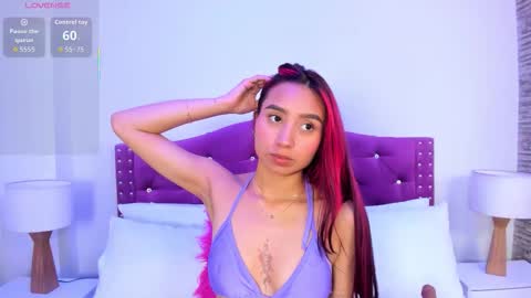 Snapshot of ximena_vasquez8 chatting on 09/09/25, 03:17 Xime online show from 09/09/25, 03:17